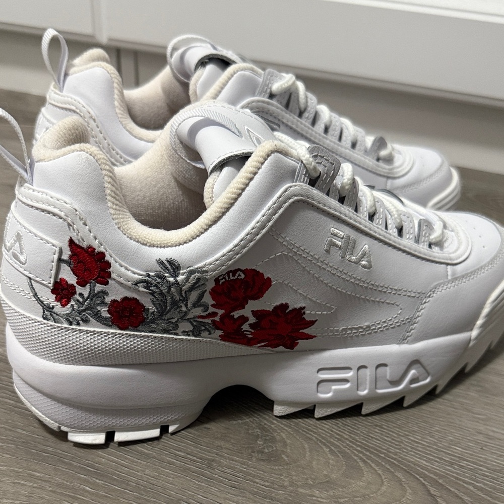 Women’s Fila Disruptor 2 with Floral Embroidery